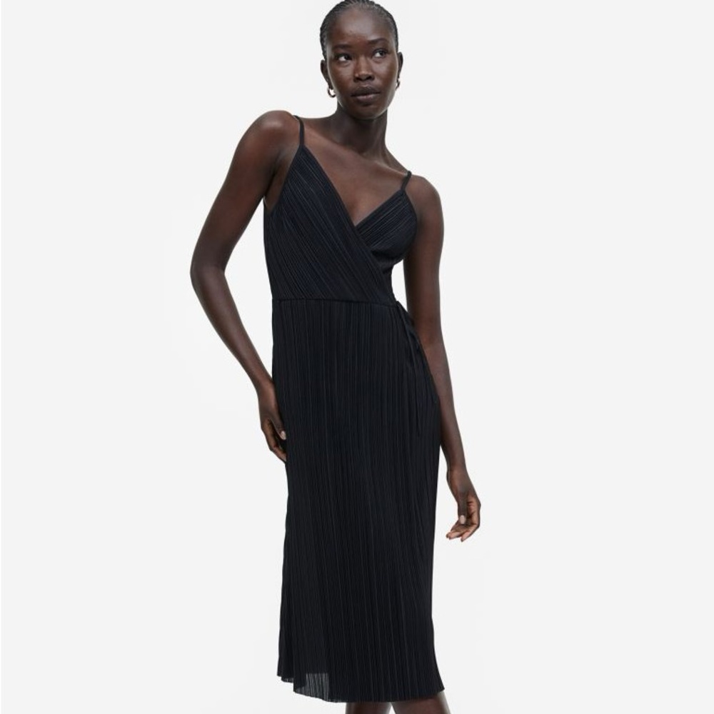 Pleated Wrapover Dress Black H&M